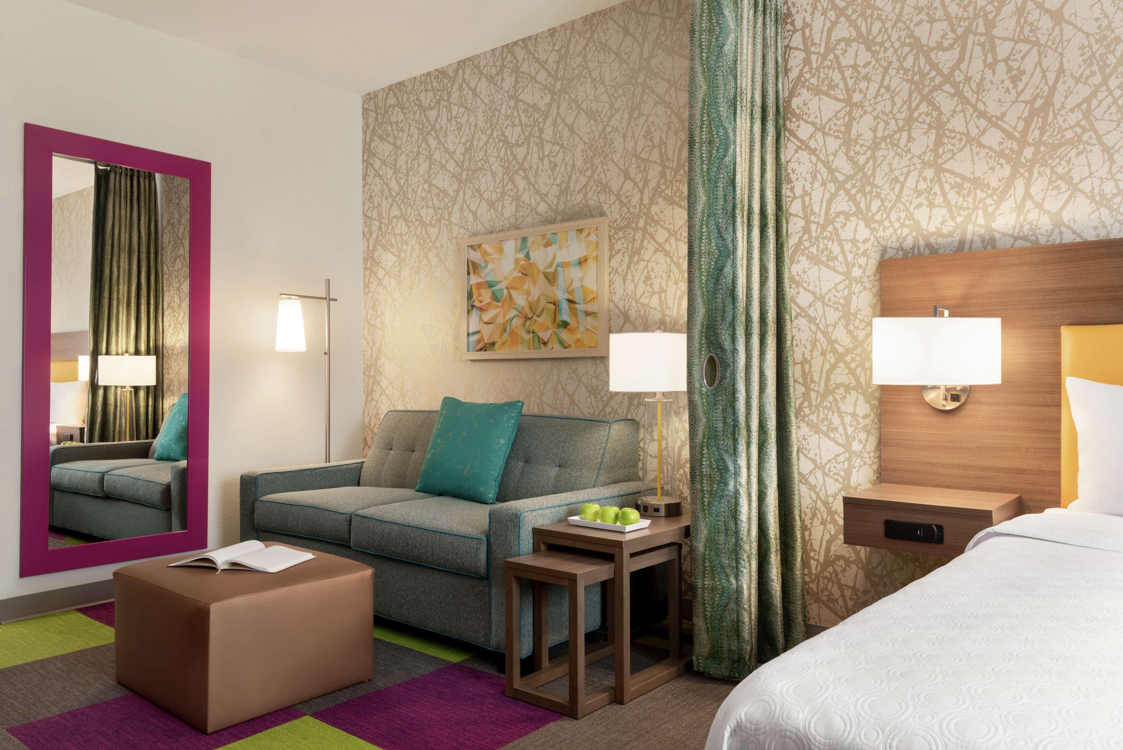 Home2 By Hilton Overland Park, Ks