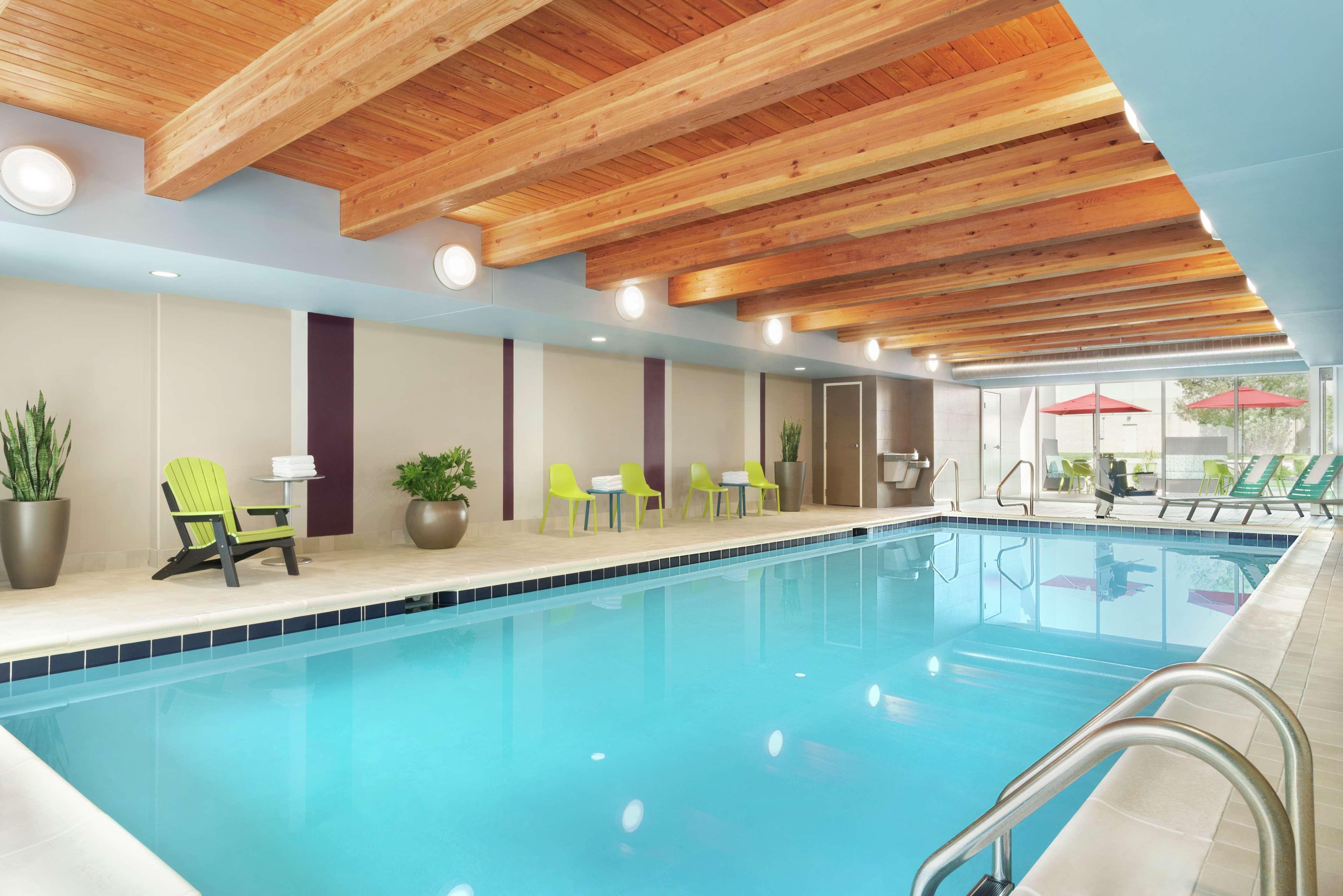 Hotel Home2 By Hilton Overland Park, Ks