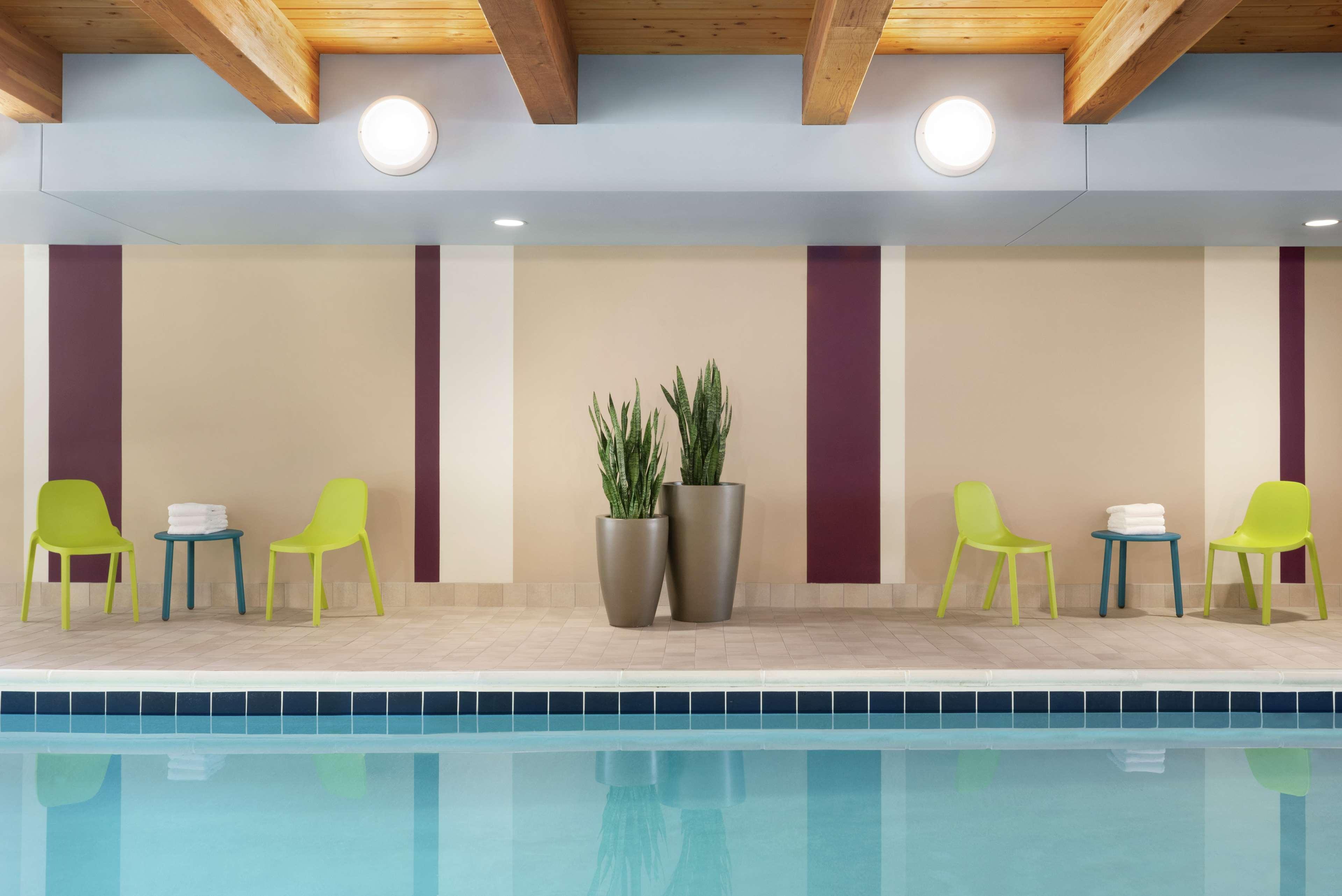 Hotel Home2 By Hilton Overland Park, Ks