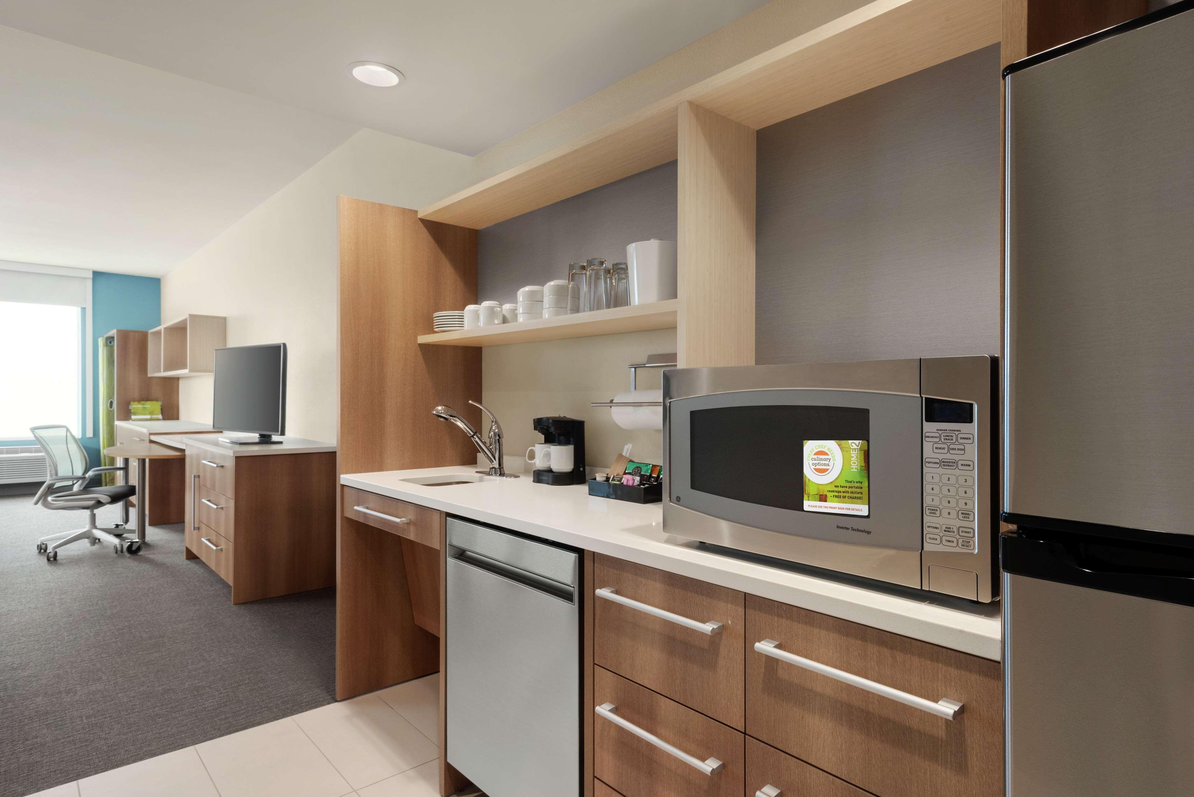 Hotel Home2 By Hilton Overland Park, Ks