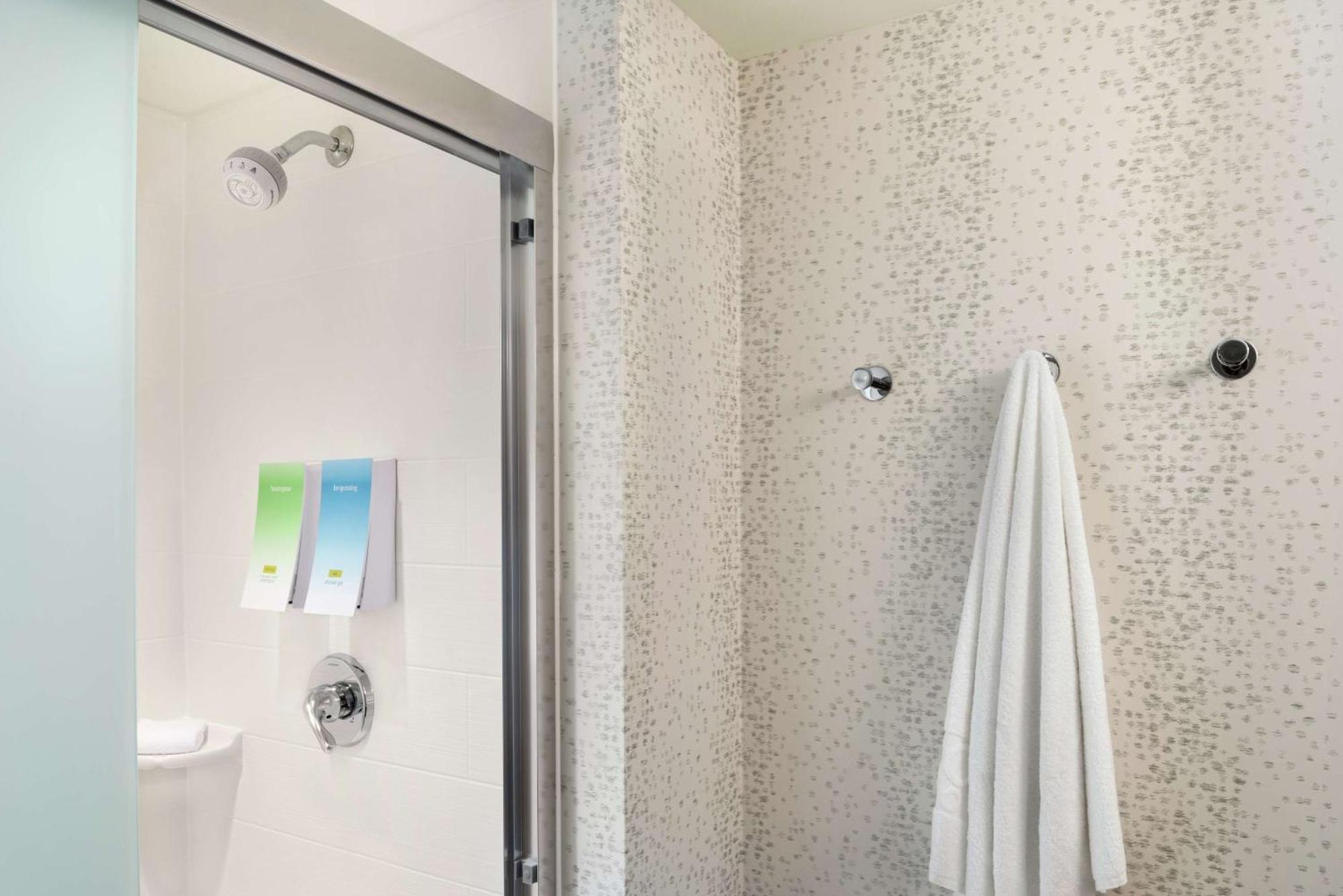 Home2 By Hilton Overland Park, Ks Hotel Overland Park